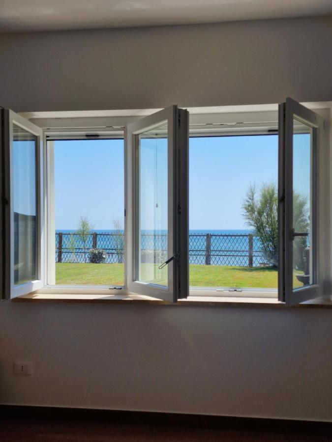 Epi Sperlonga